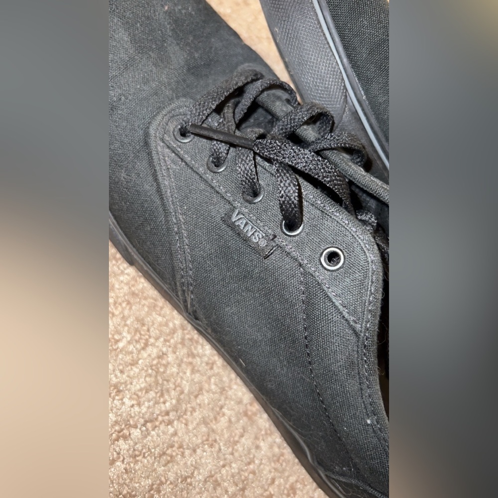 Women’s Size 9 Vans - Picture 2 of 7